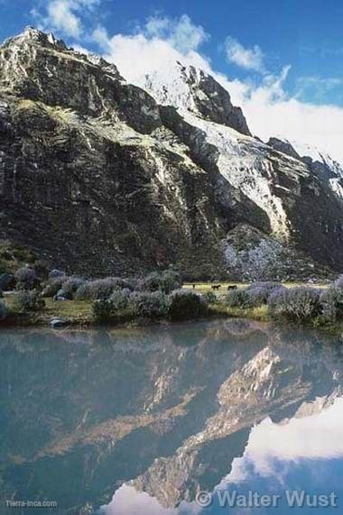 Laguna de Llanganuco