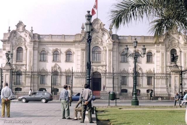 Palacio del Gobierno, Lima