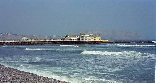 Rosa Naútica (playa), Lima
