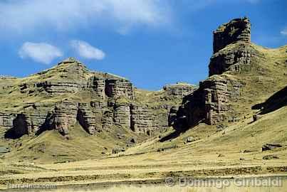 Formaciones Geológicas en el Cañón de Tinajani