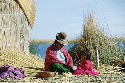 Isla flotante de los Uros