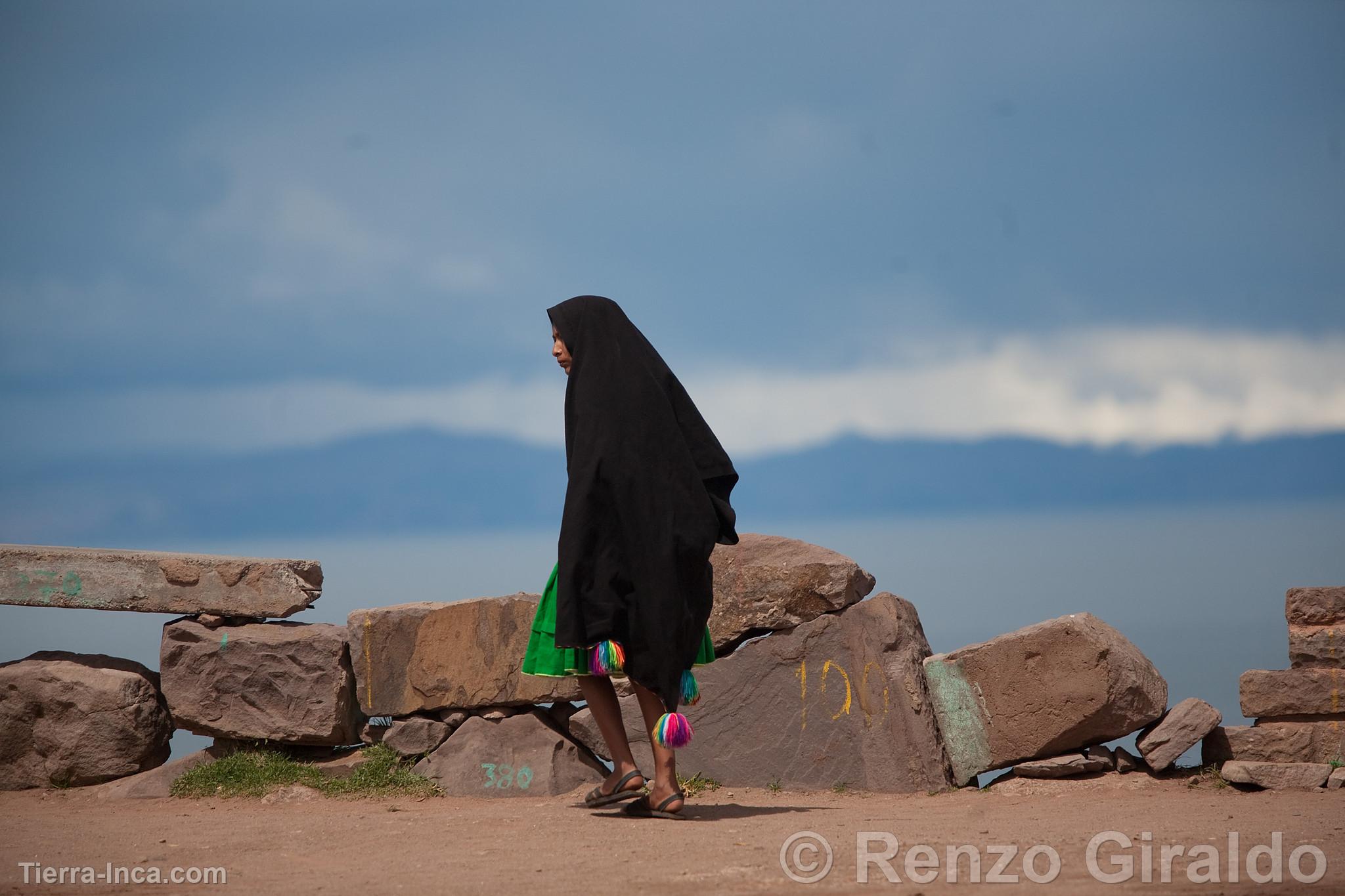 Isla Taquile en el Lago Titicaca