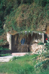 Gruta de la Virgen de la Piedra