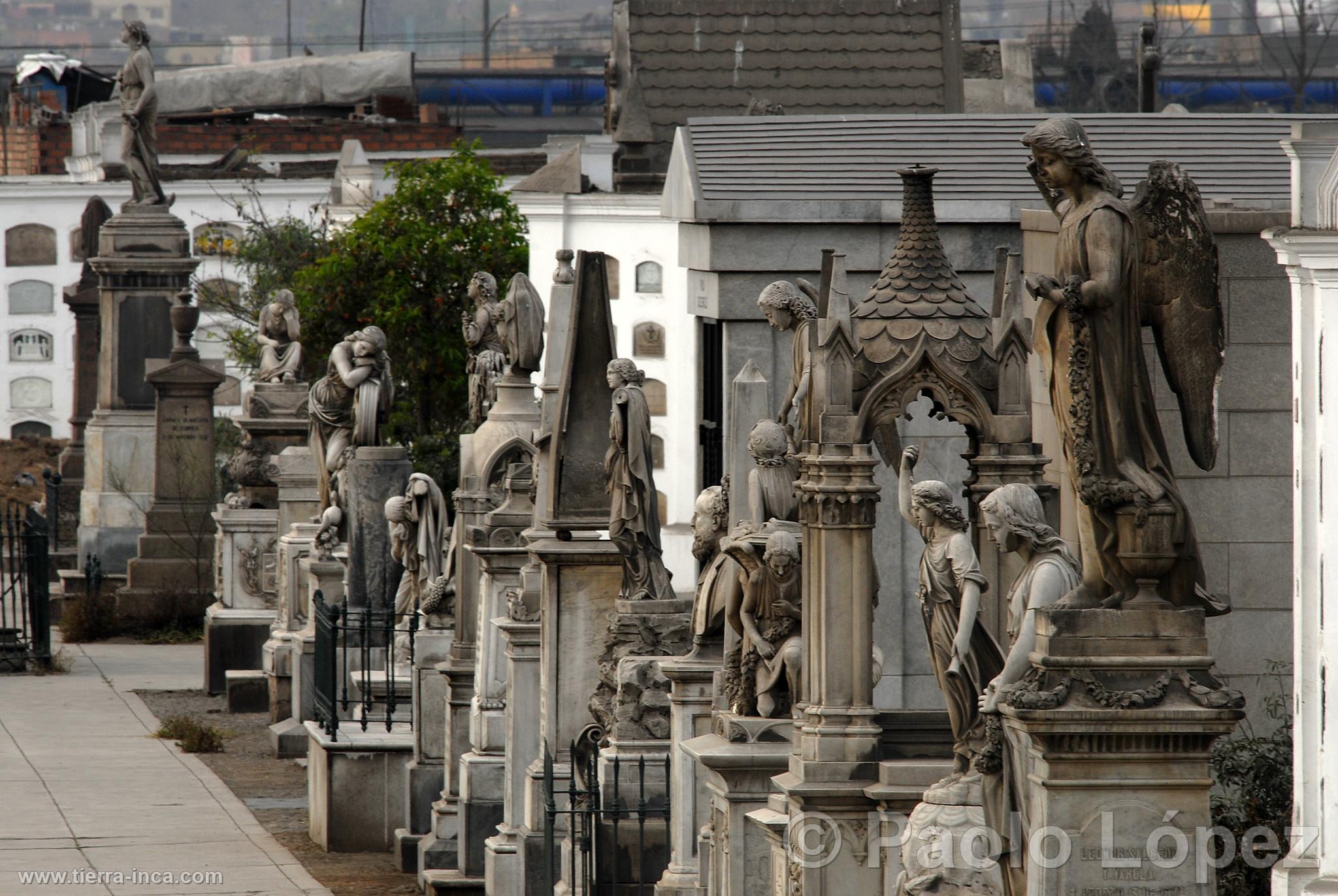 Cementerio Presbítero Maestro