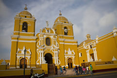 Plaza de Armas, Trujillo