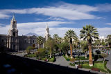 Plaza de armas y catedral de Arequipa