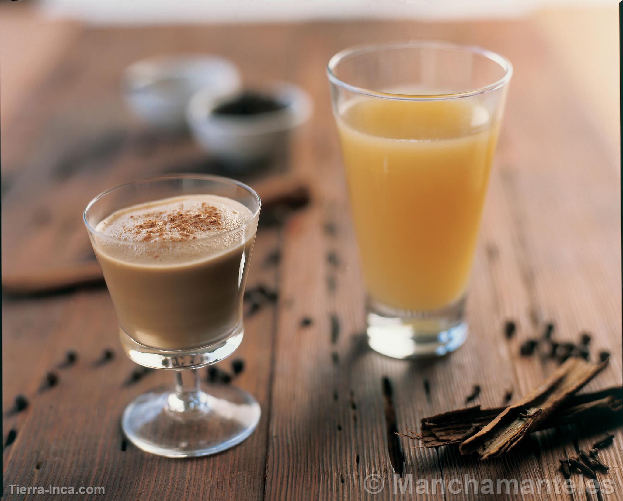 Chicha de jora y coctél de algarrobina