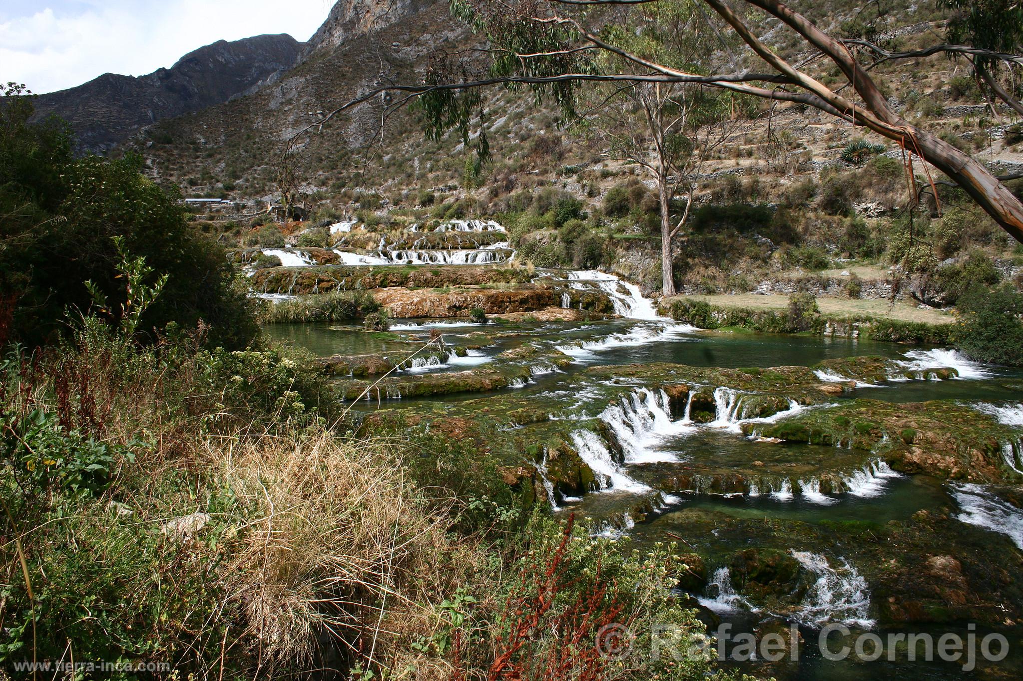 Cadas de agua en Huancaya