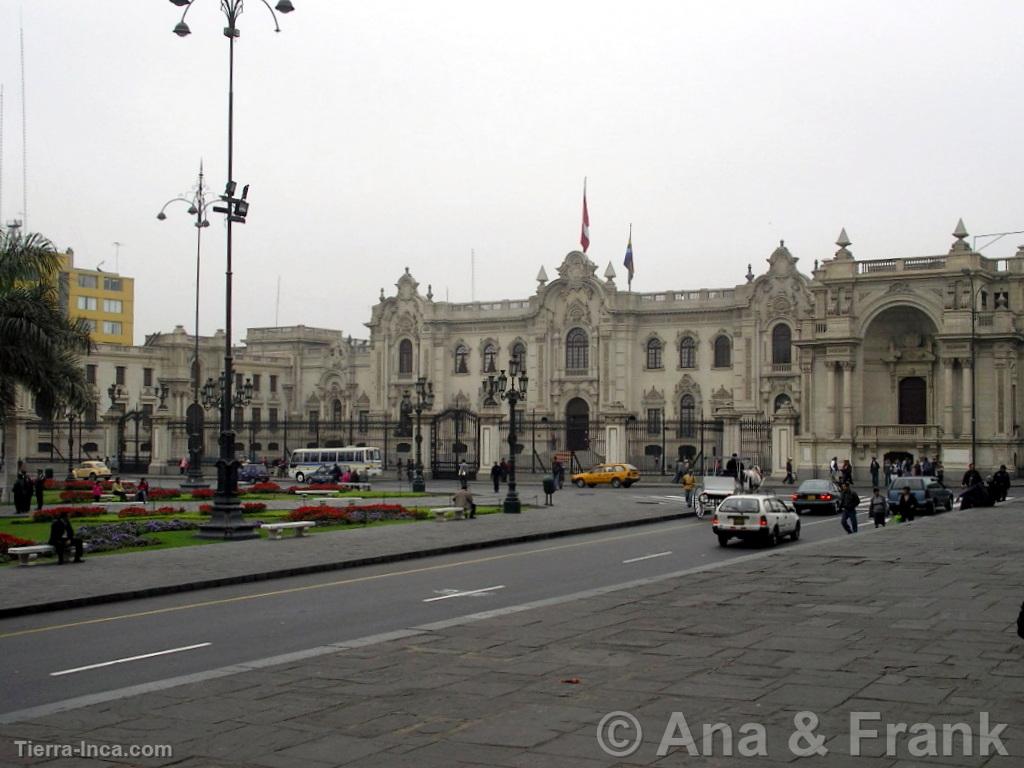 Plaza de Armas, Lima