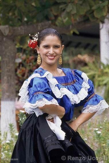 Bailarina de tondero, Piura