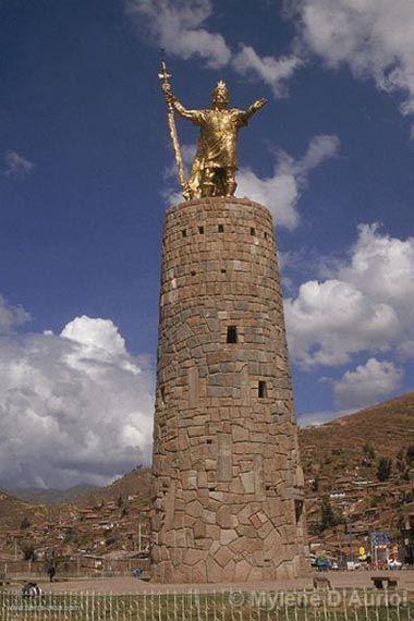 Monumento a Pachactec, Cuzco