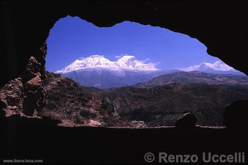 Cueva de Guitarrero