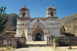 Iglesia de Lari