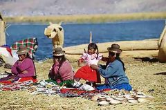 Isla flotante de los Uros