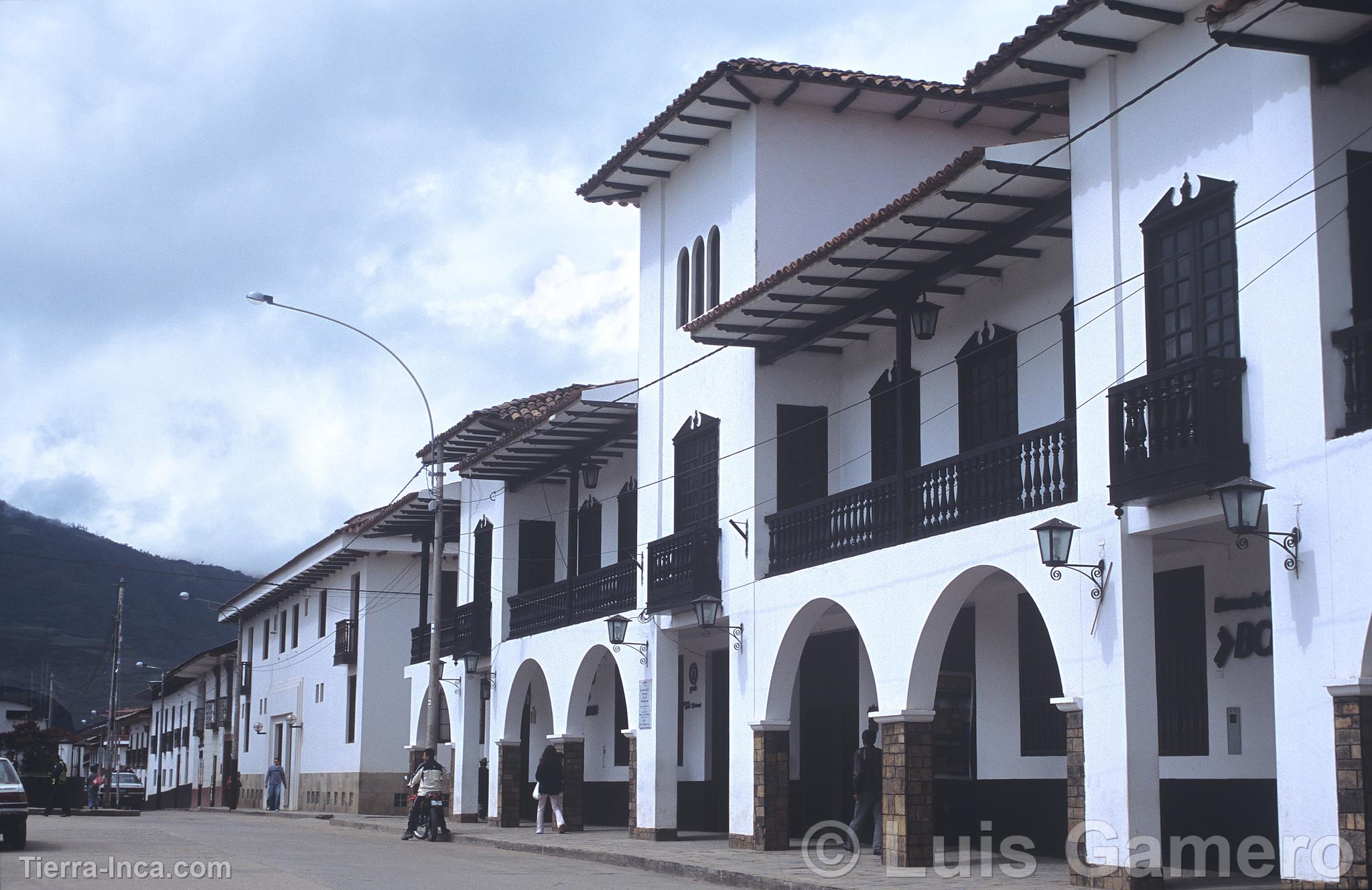 Municipio y viviendas, Chachapoyas