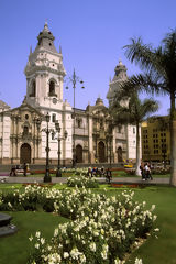 Catedral y Plaza de Armas, Lima