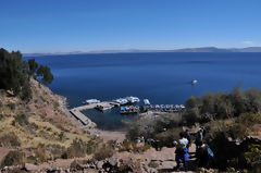 Turistas en la Isla de Taquile