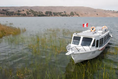 Bote en el Lago Titicaca